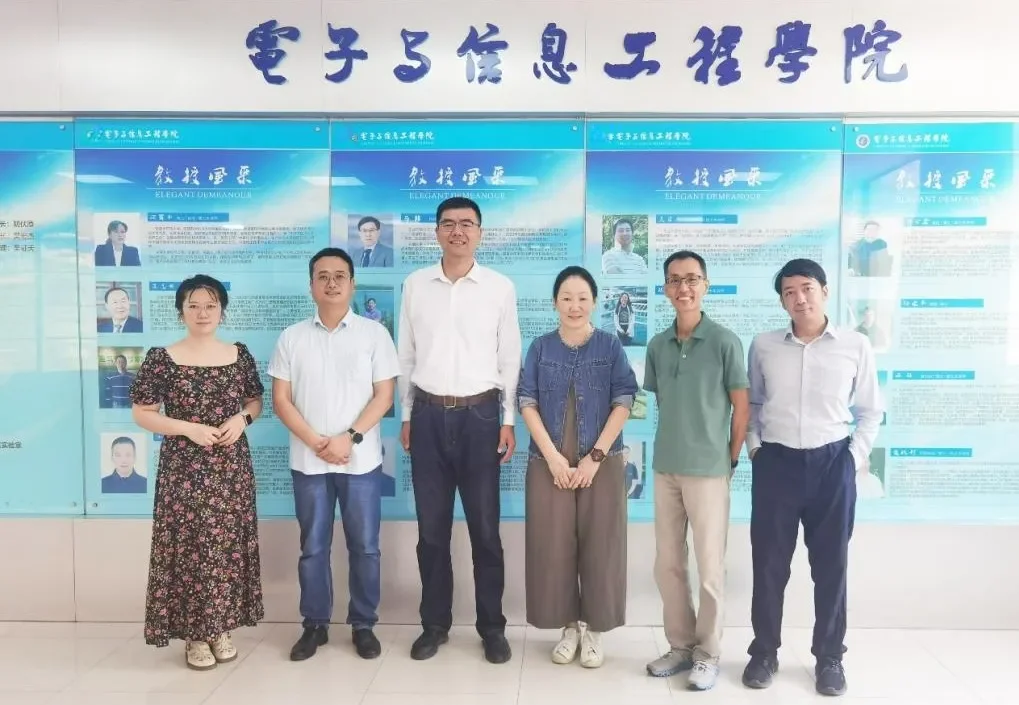 新加坡共和理工学院来访我校电子与信息工程学院